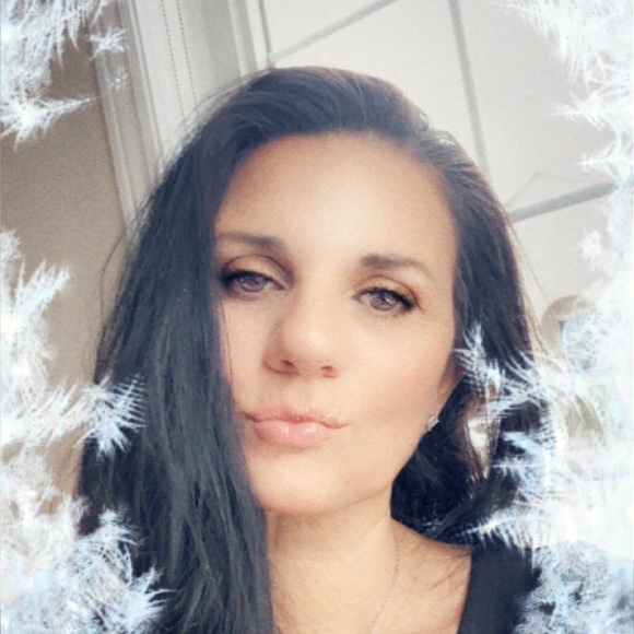 Meet your Posher, Suzan - Picture 1 of 1